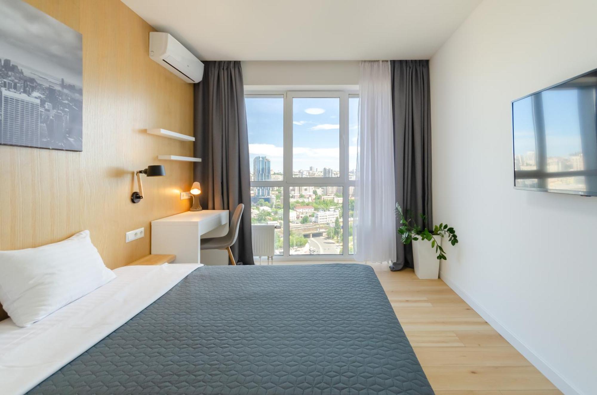 Petrovdom 205-206 Panoramic City View Apartments At Rc Kvartet, Central Railway Station Kiew Exterior foto